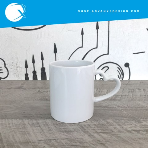 Mug con manico a cuore con nome personalizzato